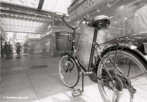 Bike in Nakamise